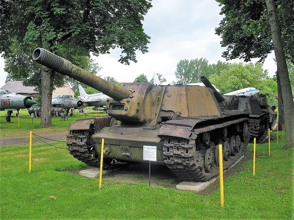 Vista 6 de SU-152